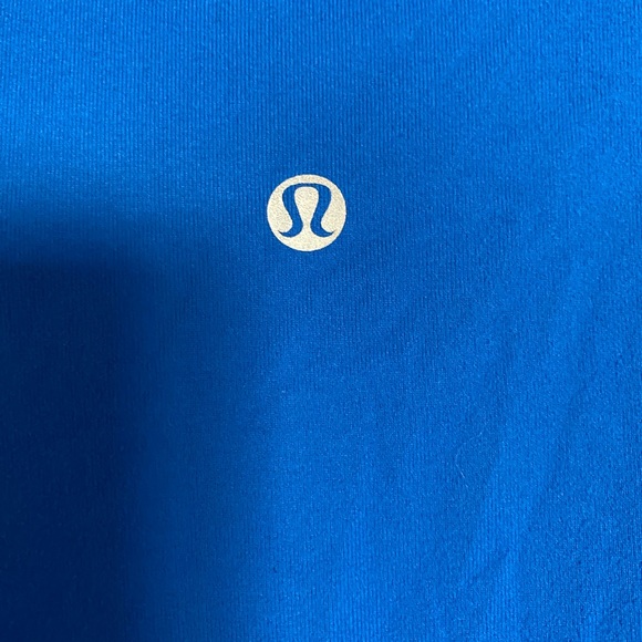 Lululemon long sleeve 8 - Picture 3 of 3